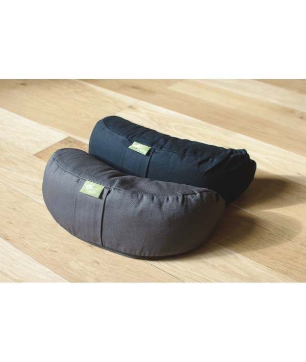 Crescent Cushion (Kurma)